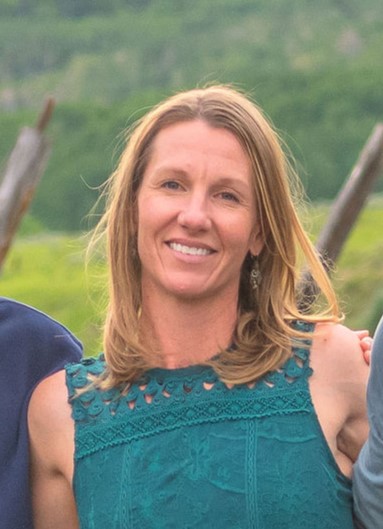 Cassie Mason headshot